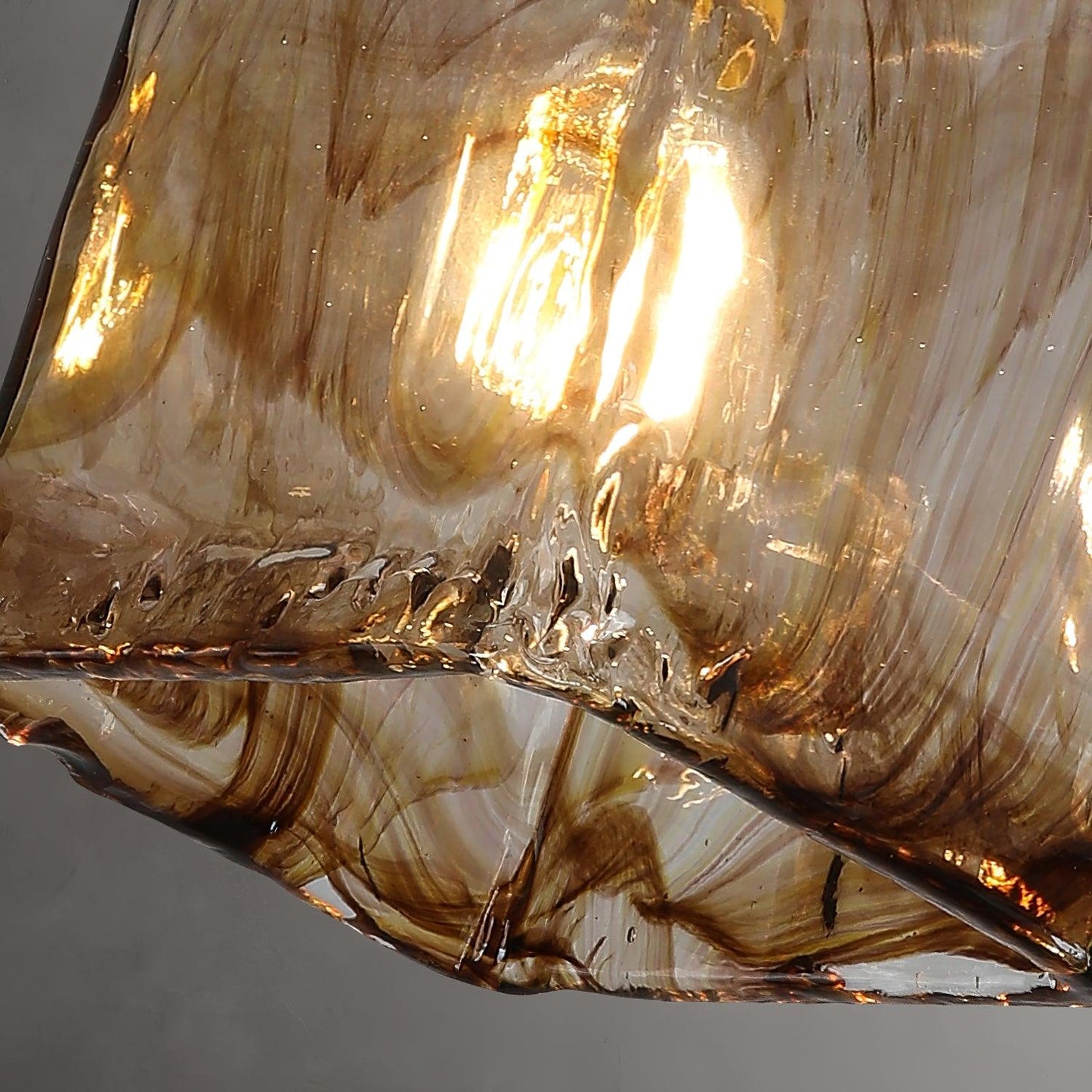 AmberHaven – Suspension Vintage en Verre Brun
