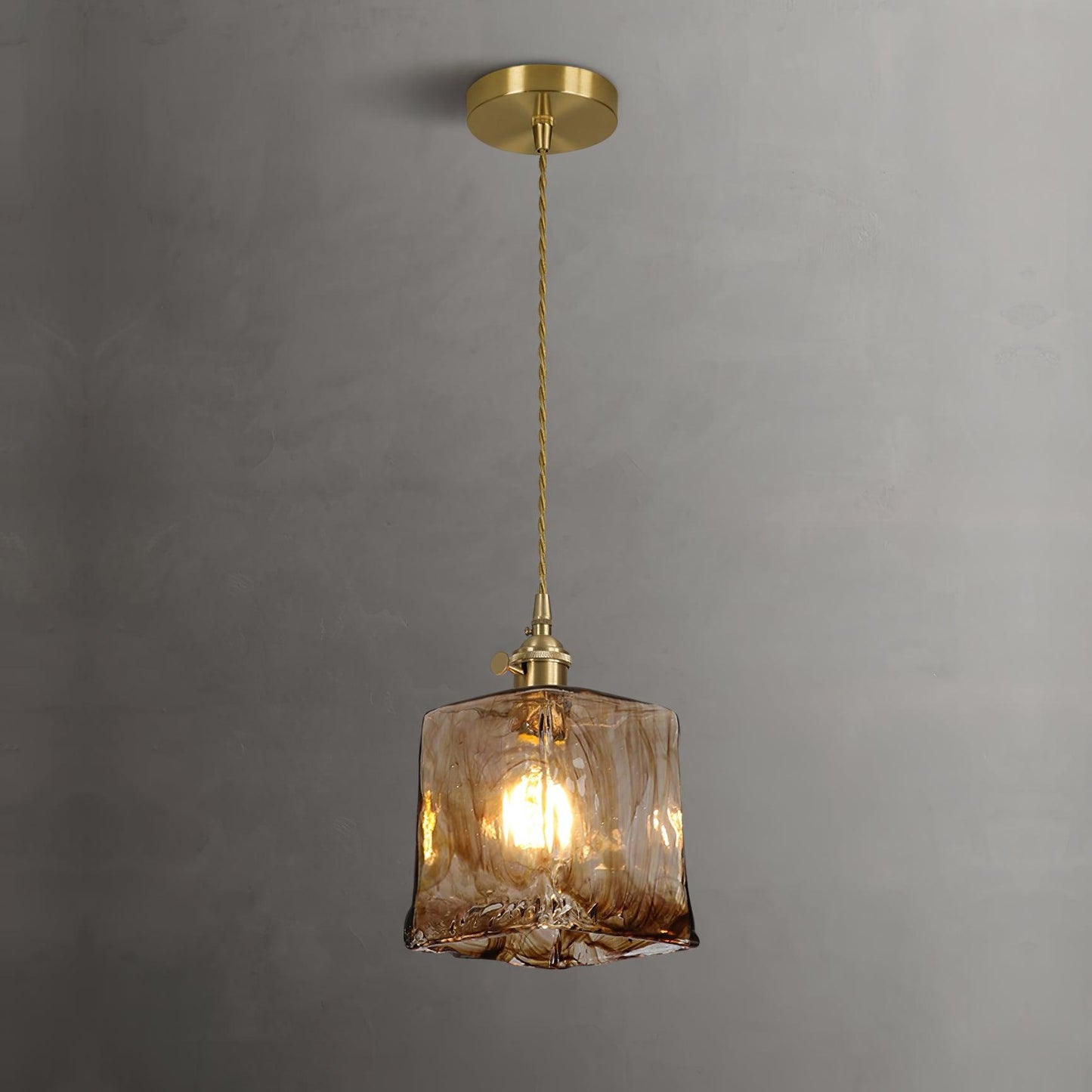 AmberHaven – Suspension Vintage en Verre Brun